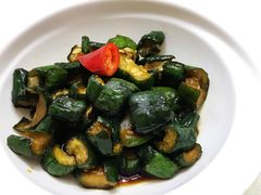 -侬佳蒸菜馆(听潮店)