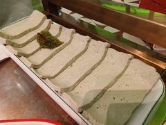 -洪氏嗨捞·广东猪肚鸡·椰子鸡火锅(西咸万象城店)