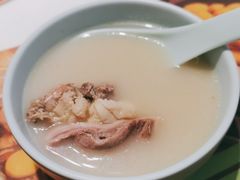 -洪氏嗨捞·猪肚鸡火锅(阳光天地店)