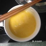 如丝般顺滑的简易版牛奶布丁