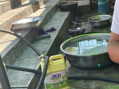 -黄利砖万峰林布依特色酸笋牛肉馆
