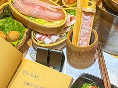 -独食火锅·半米屋台(直营总店)