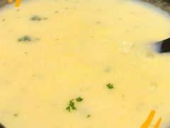 玉米忌廉汤-Lia Cafe Bar Restaurant松山咖啡屋