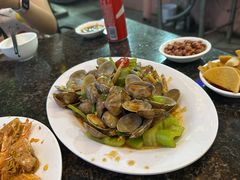 -岛中岛·海鲜大排档·万宁老字号(东澳店)
