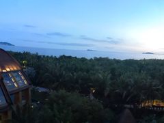 -三亚湾海居铂尔曼度假酒店