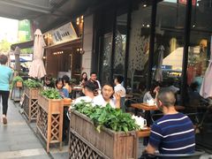 -江燕路万科里