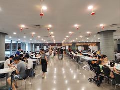-浦东图书馆读者餐厅