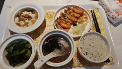 -乐茵敔山湾月子中心(独栋湖景店)