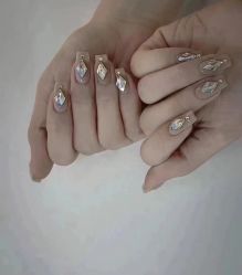 -IDO美甲美睫