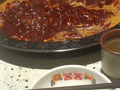 -红九格老火锅(三峡广场店)
