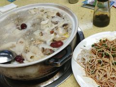 -东巴谷野生菌火锅餐厅