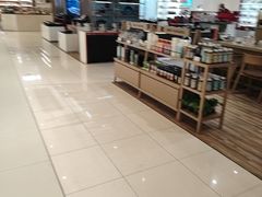 -上海第一八佰伴
