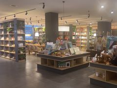-魔方城市书房(中街益田店)