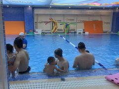 -戊辰亲子游泳俱乐部