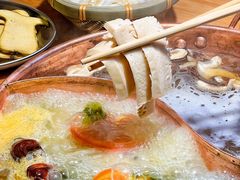 -洱火云南酸菜牛肉火锅(石景山当代商城店)