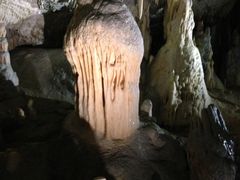 -波斯托伊纳溶洞