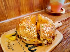 -Catch Bagel(芳草地店)