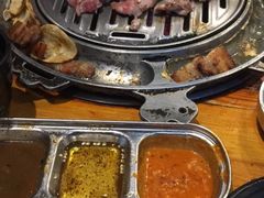 -唯成•韩国炭火烤肉 유성고기