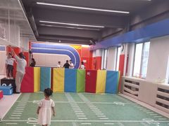 -悦动体能篮球羽毛球网球(三里河店)