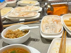 -海底捞火锅(曹安公路店)