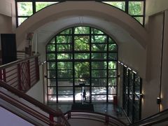 -香港大学