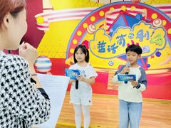 -蓝话筒·少儿成人演讲口才·主持朗诵·戏剧表演(大华第一坊店)