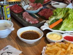 -炼火烤肉店