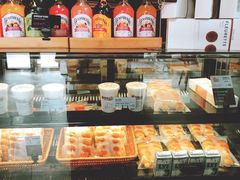面包甜点陈列柜-原麦山丘(望京小街店)
