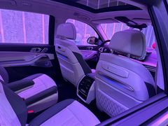 -上海宝信宝马4S店