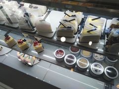 -焙丽拾光(麦凯乐直营店)