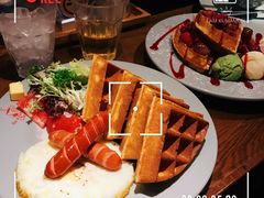 -Lia Cafe Bar Restaurant松山咖啡屋