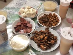 -蓝精灵饺子店