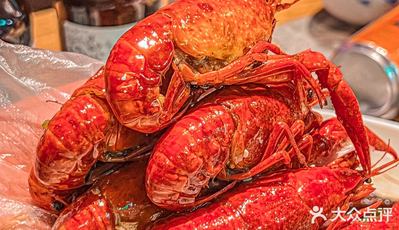 小龙虾和烤鸭这对CP，一下子撞进了我心坎里了！