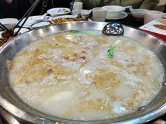 -老来福·非遗酸汤兔(凯旋路店)