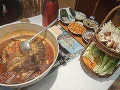 -刘姐啤酒鱼民族演艺餐厅(西街总店)