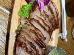 香烤猪颈肉配秘制蘸料-正泰餐厅AmazingThai(亦庄店)