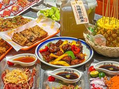 -威记烧嘢·南宁烧烤·超级生牛(绿地店)