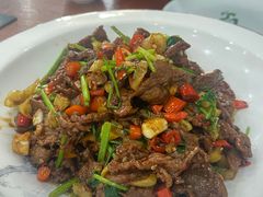 -湖南人家湘菜馆(镇江路店)