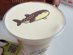 海盐芝士拿铁-抱抱地球咖啡馆(国家海洋博物馆店)