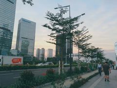 -登良(地铁站)