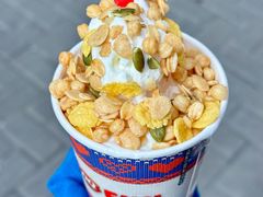 -DQ·蛋糕·冰淇淋(大宁国际商业广场店)