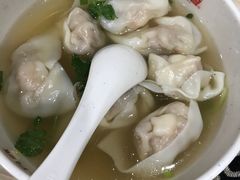 南城香虾仁大馄饨-南城香·饭香串香馄饨香(赵公口店)