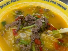 -粉小主·贵州酸汤牛肉粉(南京仙林金鹰店)