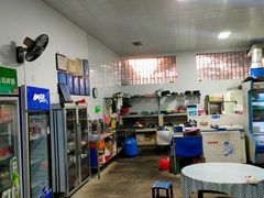 大堂-乔岩保应烧烤店