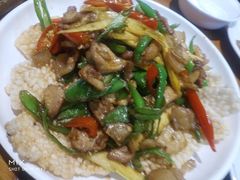 特色小炒肉-杭嵊粗菜馆(文一西路店)