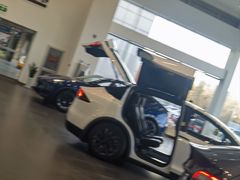 -TESLA 特斯拉(北京南四环中路特斯拉中心)