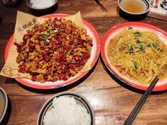 -泥糊破店小酒馆·团建聚餐(南京西路店)