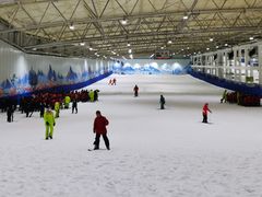 -乔波室内滑雪场