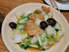 -山楂树融合菜餐厅