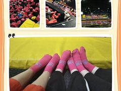 -嘿哟动霸CHUA·新潮玩运动娱乐中心·蹦床滑冰团建乐园